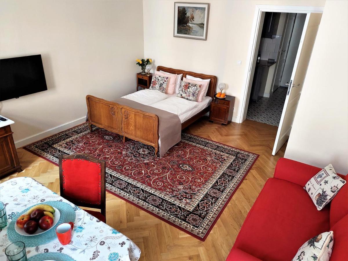 Apartamenty Metro Praga Varšava Exteriér fotografie